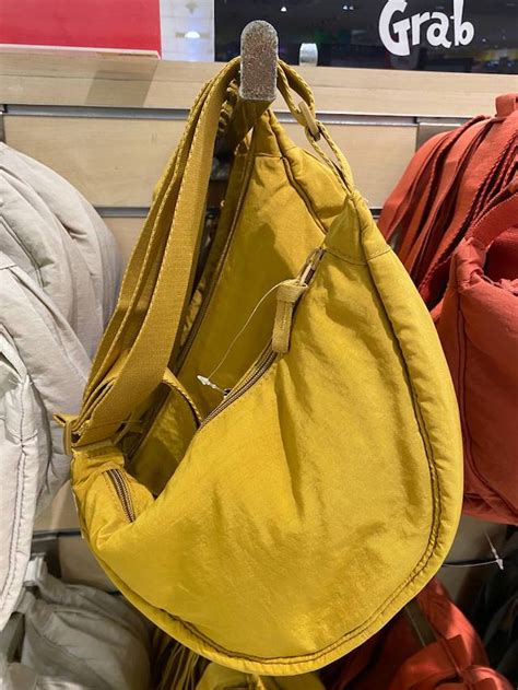 uniqlo bag dupe